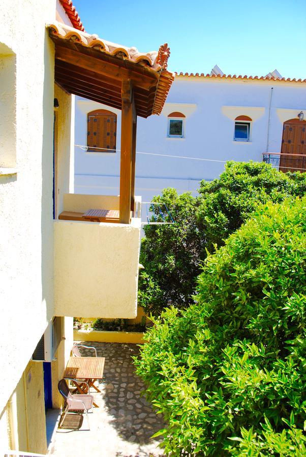 Jimmy'S Place Ormos  Exterior foto